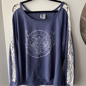 New Directions Weekend 3X Pullover Top Graphics Lace Details Sequins Spandex